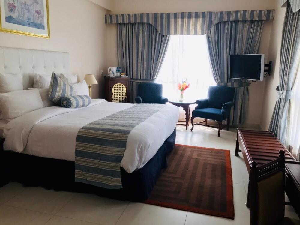Beach Luxury Hotel Карачи Экстерьер фото