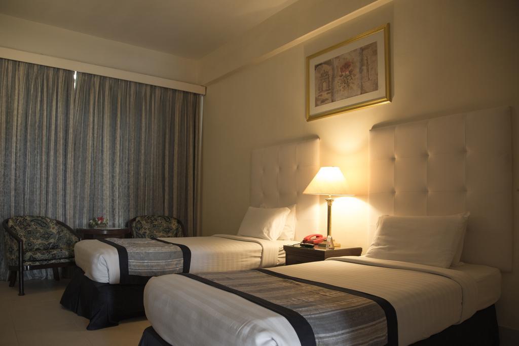 Beach Luxury Hotel Карачи Экстерьер фото