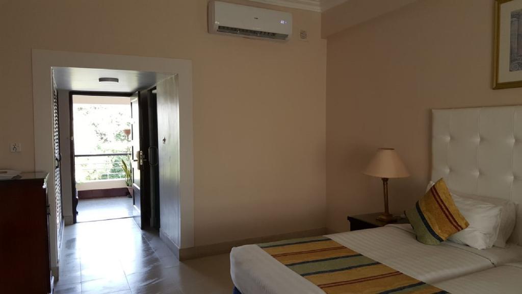 Beach Luxury Hotel Карачи Экстерьер фото