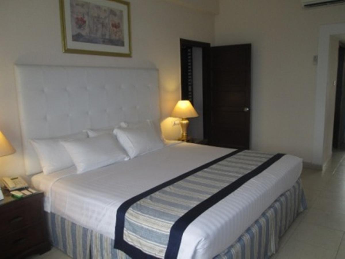 Beach Luxury Hotel Карачи Экстерьер фото