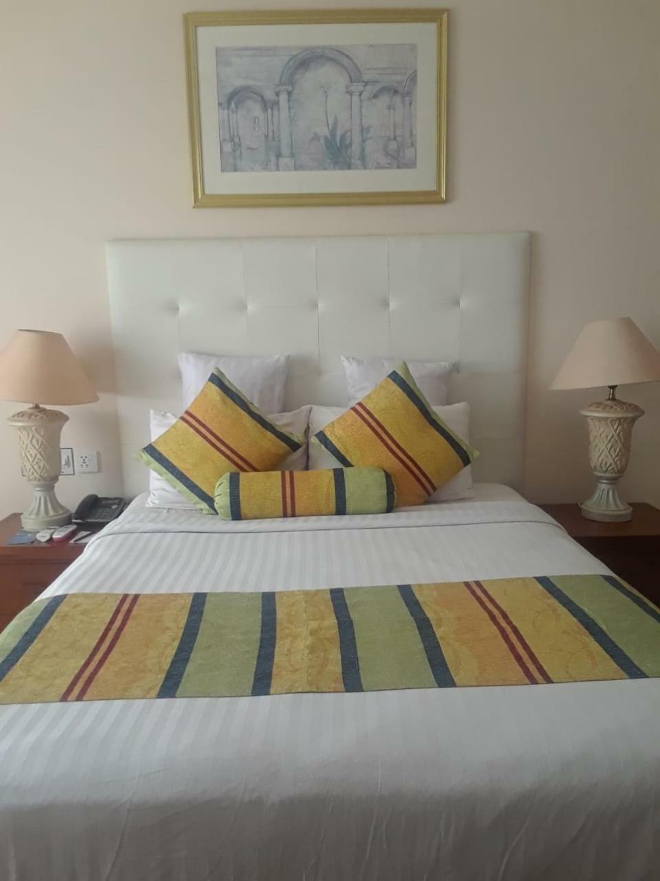 Beach Luxury Hotel Карачи Экстерьер фото